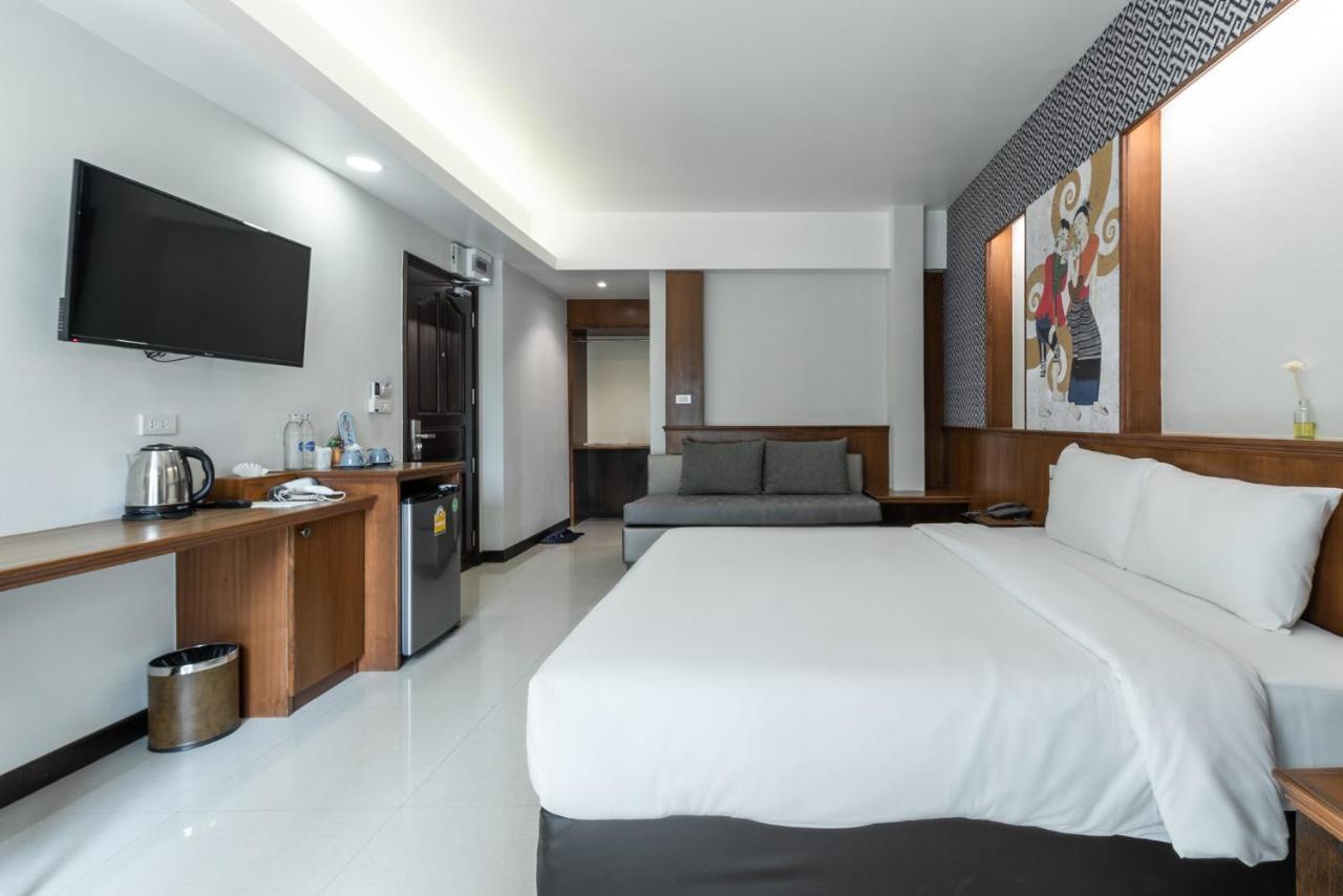 Cozytel Chiangmai מלון